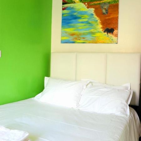 Little Green Room Homestay Near Jkia Airport & Sgr Railway Station ไนโรบี ภายนอก รูปภาพ